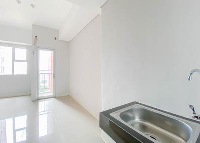 Apartemen Transpark Juanda Bekasi Timur - Studio Unfurnished with AC at Transpark Juanda Bekasi Timur Apartment By Travelio