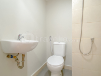 Apartemen Meikarta - Cozy Unfurnished Studio with AC at Meikarta Apartment By Travelio