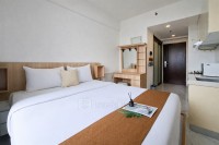 Stunning with Great Location Studio Apartment at Sky House BSD By Travelio