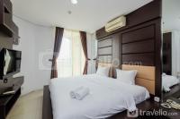 Scenic and Homey Studio at Mangga Dua Apartment By Travelio