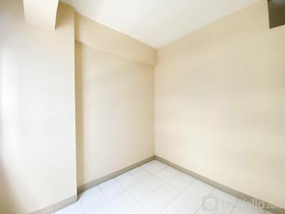 Apartemen Grand Center Point Bekasi - Strategic 2BR Unfurnished with AC at Grand Center Point Bekasi Apartment By Travelio