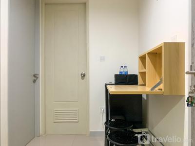 Apartemen Osaka Riverview PIK 2 - Good Deal and Homey 2BR Osaka Riverview PIK 2 Apartment By Travelio