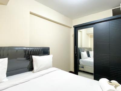 Apartemen Pluit Sea View - Restful and Minimalist 2BR Pluit Sea View Apartment By Travelio