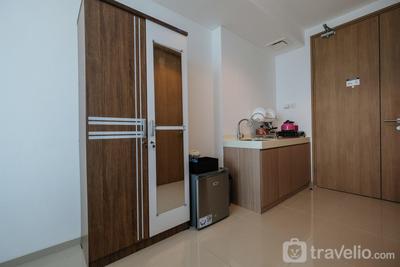 Apartemen Tree Park City Cikokol - Fabulous Tree Park City Cikokol Studio Apartment near Shopping Mall By Travelio