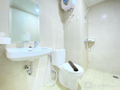 Apartemen Parahyangan Residence - Spacious and Minimalist 2BR Apartment at Parahyangan Residence By Travelio