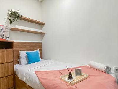 Comfort Look 2BR at Meikarta Apartment By Travelio