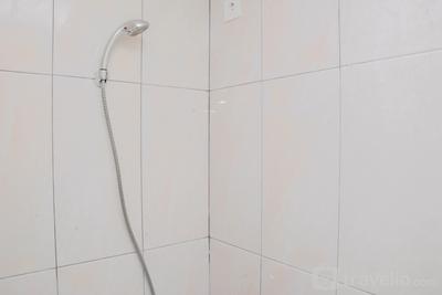 Apartemen Grand Kamala Lagoon - Pleasant and Modern Studio Grand Kamala Lagoon Apartment By Travelio
