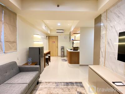 Apartemen Meikarta - Comfortable Design 2BR with Working Space Apartment at Meikarta By Travelio