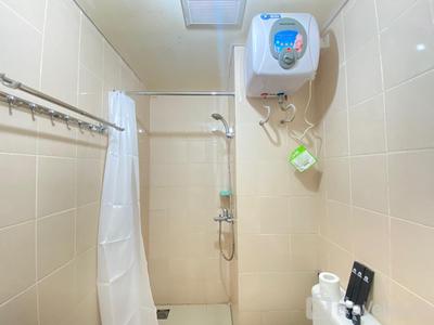 Apartemen Parahyangan Residence - Nice and Cozy 2BR Apartment at Parahyangan Residence By Travelio