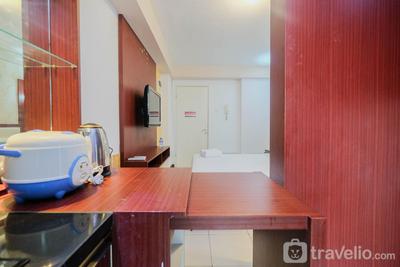 Apartemen Green Palace Kalibata - Minimalist Studio Green Palace Kalibata Apartment near Public Transportation By Travelio