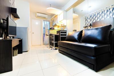 Apartemen Green Palace Kalibata - Monochrome Style 2BR Green Palace Kalibata Apartment By Travelio