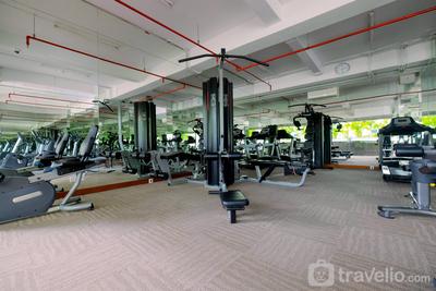 Apartemen Capitol Park Residence - Pool View 2BR Apartment at Capitol Park Residence By Travelio