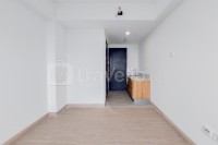 Apartemen Collins Boulevard - Studio Unfurnished at Collins Boulevard Apartment By Travelio