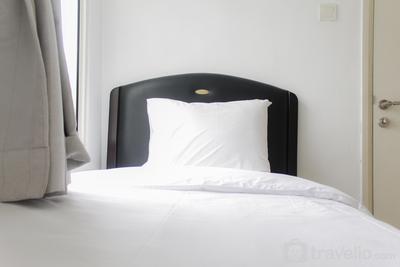 Apartemen Madison Park - Comfortable 2BR Madison Park Apartment By Travelio