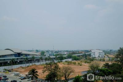 Apartemen Tifolia - Tifolia Studio Apartment with Double Bed near LRT Station By Travelio