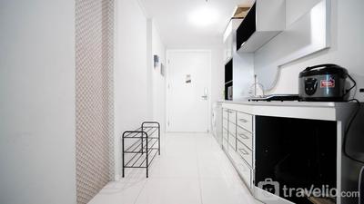 Apartemen The VIA And The Vue Ciputra World - Stunning and Cozy 1BR at The Via and The Vue Apartment By Travelio