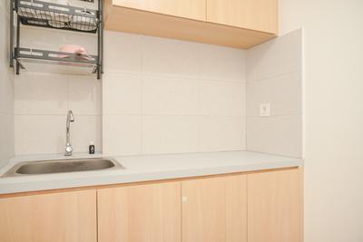 Apartemen Osaka Riverview PIK 2 - Cozy and 2BR without Living Room at Osaka Riverview PIK 2 Apartment By Travelio