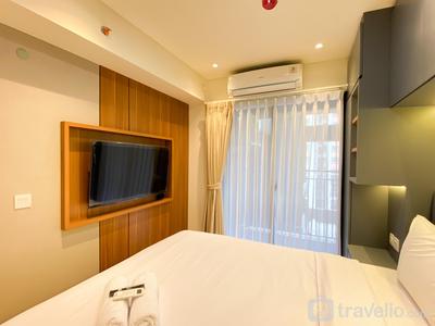 Apartemen Meikarta - Comfortable Design 2BR with Working Space Apartment at Meikarta By Travelio