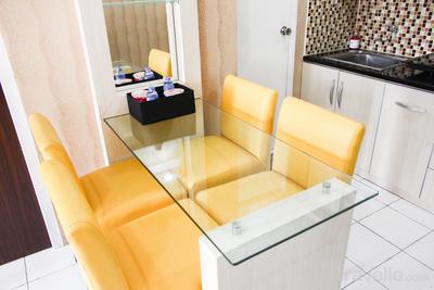 Apartemen Mutiara Bekasi - Pool View 2BR Mutiara Bekasi Apartment By Travelio