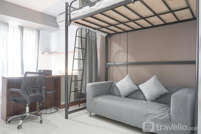 Apartemen West Vista - Comfort and Warm Studio Room at West Vista Apartment By Travelio