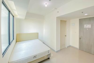 Apartemen Osaka Riverview PIK 2 - Good Deal Studio Unfurnished with AC at Osaka Riverview PIK 2 Apartment By Travelio