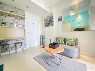 Apartemen Parahyangan Residence - Homey and Clean 1BR Apartment at Parahyangan Residence By Travelio