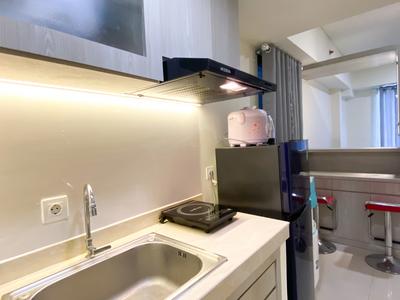 Apartemen Meikarta - Homey and Enjoy 2BR Apartment Meikarta By Travelio