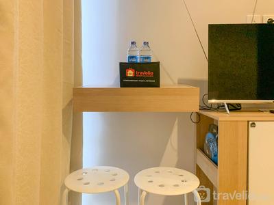 Apartemen Taman Anggrek Residence - Nice and Elegant Studio Apartment at 31th Floor Taman Anggrek Residence By Travelio