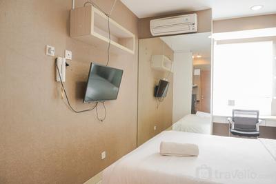 Warm and Cozy Studio at Cinere Bellevue Suites Apartment By Travelio