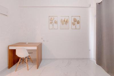 Apartemen Sky House BSD - Spacious Unfurnished Studio Apartment with AC at Sky House BSD By Travelio