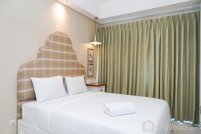 Comfy Studio at Puri Mansion Apartment By Travelio