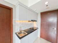 Apartemen Grand Sungkono Lagoon - Pleasant and Strategic 1BR at Grand Sungkono Lagoon Apartment By Travelio
