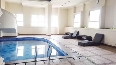 Apartemen The Boulevard - Good Deal and Comfortable 1BR The Boulevard Apartment By Travelio