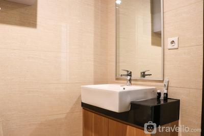 Apartemen Gallery West Residence - Cozy High Floor 1BR Apartment at Gallery West Residence By Travelio