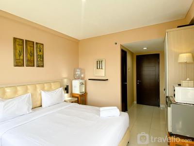 Apartemen Elvis Tower - Homey and Cozy Living Studio (No Kitchen) Elvis Tower Apartment By Travelio