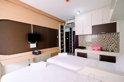 Apartemen East Park - East Park Studio Apartment with Twin Beds By Travelio