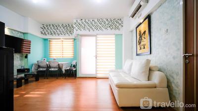 Apartemen Puncak Dharmahusada - Homey 2BR with Extra Room at Puncak Dharmahusada Apartment By Travelio