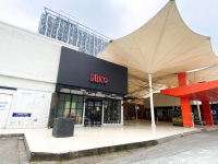 Apartemen Monroe Tower - Wooden Accents Studio at Monroe Tower Apartment By Travelio