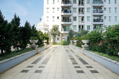 Apartemen French Walk (MOI) - Spacious and Homey 3BR at French Walk (MOI) Apartment By Travelio