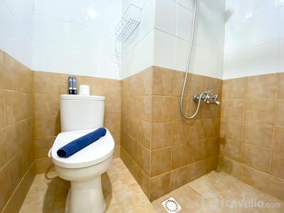 Apartemen Green Pramuka City - Good Deal and Minimalist 2BR Green Pramuka City Apartment By Travelio