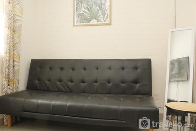 Apartemen Grand Dhika City Jatiwarna - Homey and Comfort 1BR at Grand Dhika City Jatiwarna Apartment By Travelio