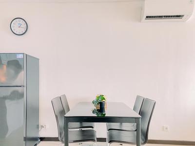 Apartemen Green Bay Condominium - Warm and Homey 2BR Apartment at Green Bay Condominium By Travelio