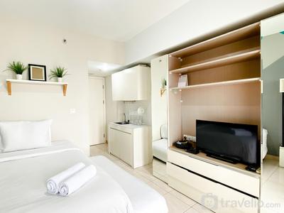 Apartemen Springlake Summarecon Bekasi - Modern and Nice Studio at Springlake Summarecon Bekasi Apartment By Travelio