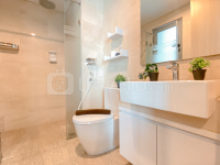 Apartemen Holland Village Jakarta - Well Furnished 3BR at Holland Village Jakarta Apartment By Travelio