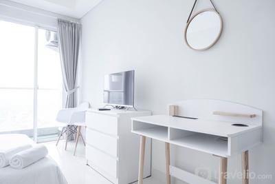 Apartemen Puri Mansion - Nice and Elegant Studio Room at Puri Mansion Apartment By Travelio