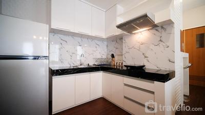 Apartemen Puncak Dharmahusada - Spacious 3BR Combined at Puncak Dharmahusada Apartment By Travelio