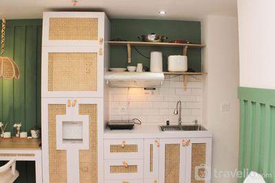 Apartemen Meikarta - Minimalist Design Studio at Meikarta Apartment By Travelio