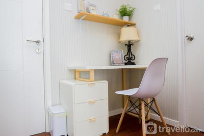 Apartemen Parahyangan Residence - Elegant 1BR Apartment Parahyangan Residence with Mountain View By Travelio