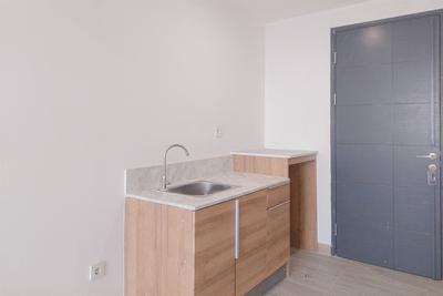 Apartemen Collins Boulevard - Simply Studio Unfurnished with AC at Collins Boulevard Apartment By Travelio