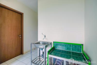 Apartemen Podomoro Golf View - Unfurnished 2BR With AC at 21st Floor Podomoro Golf View Apartment By Travelio